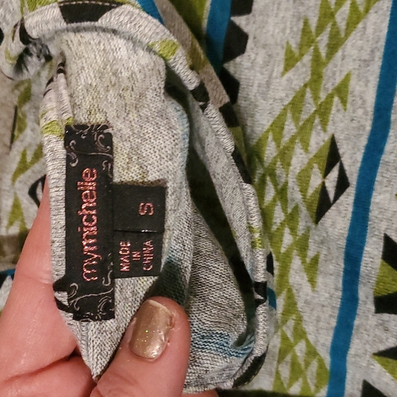 Jr's small winged aztec shirt. Belted - Picture 6 of 8